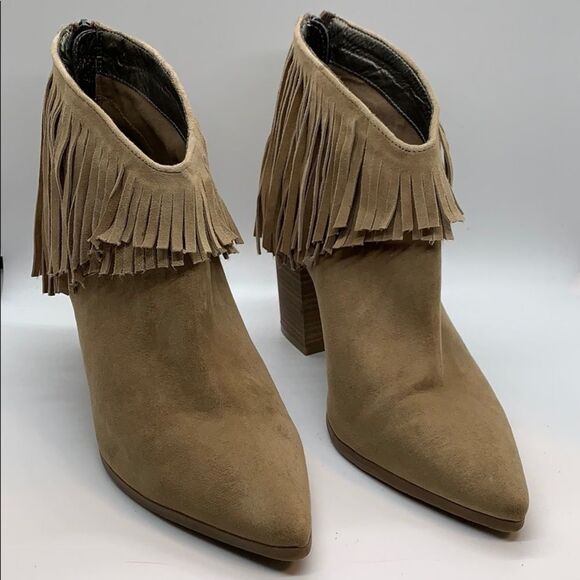 Kenneth Cole Reaction fringe booties. 9 - Picture 2 of 9